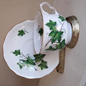 Bone China Tea Cup & Saucer ROYAL KENT ENGLAND Ivy (D19)